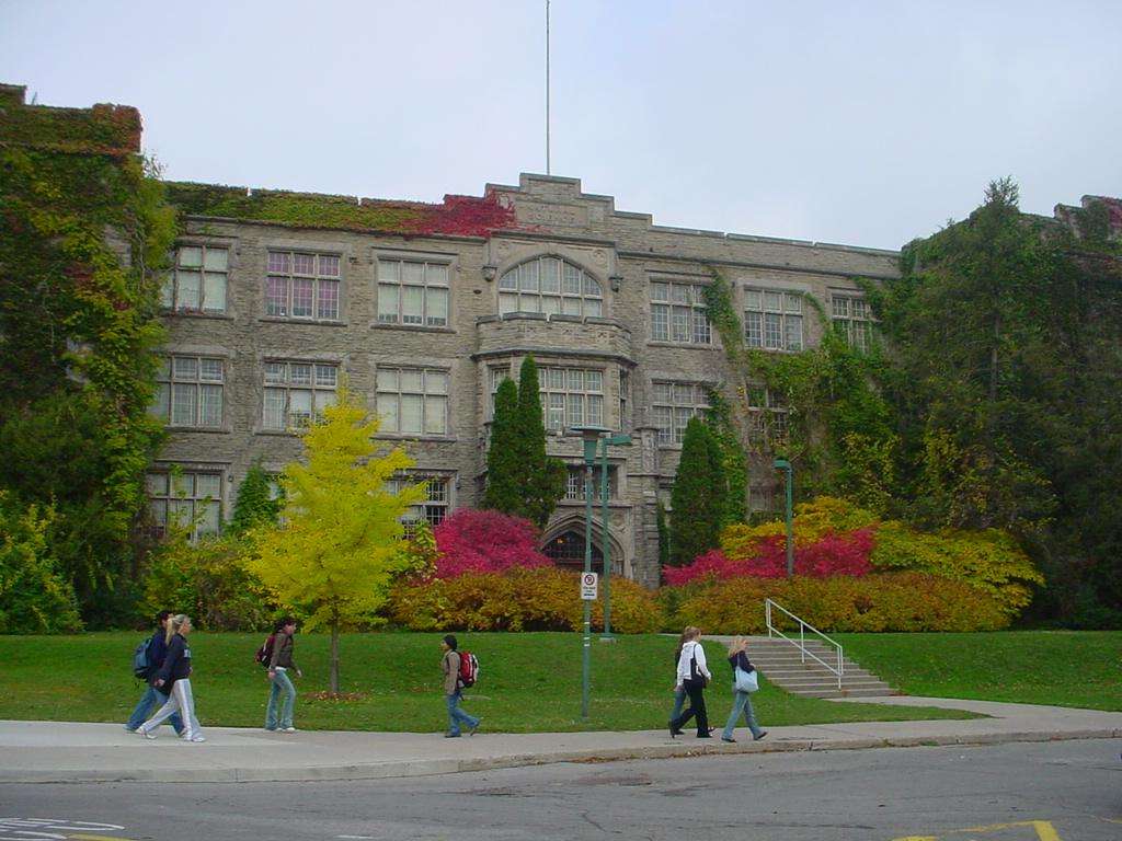 安大略艺术设计学院国内认可度,安大略哪个大学比较好