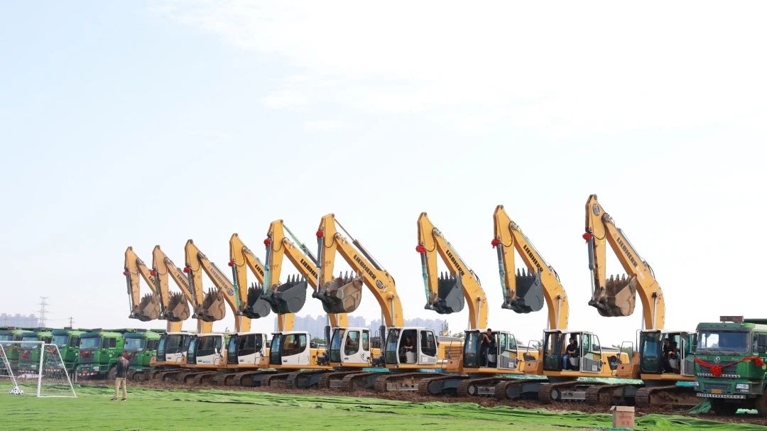 西安6万人足球场效果图,西安专业足球场建设进度