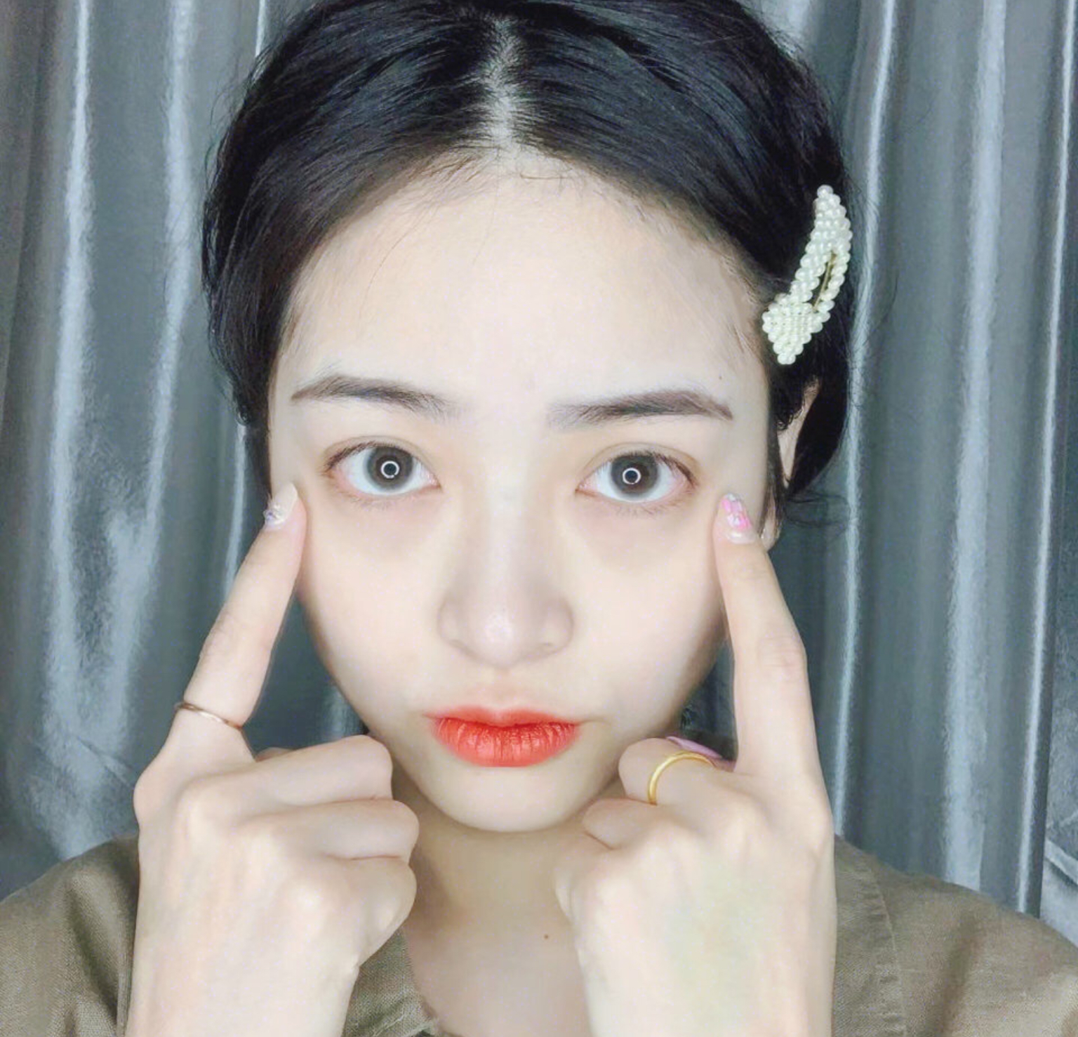 怎么判断自己的肤色属于什么肤质,如何判断是不是中性肤色