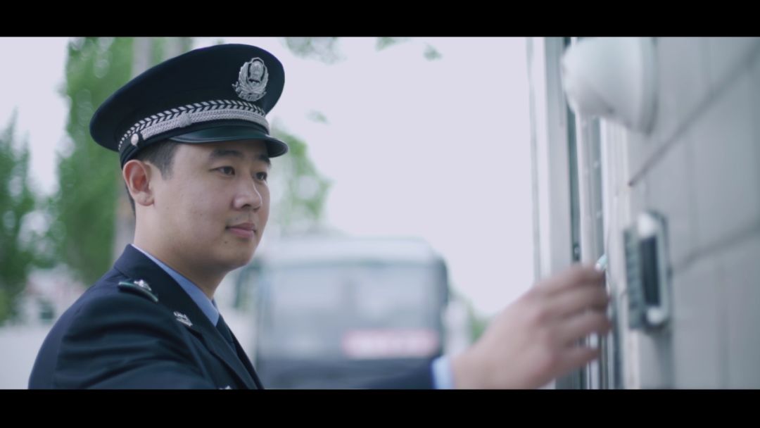 为什么选择在监狱工作的人生？他们不一样！【70年政法路】