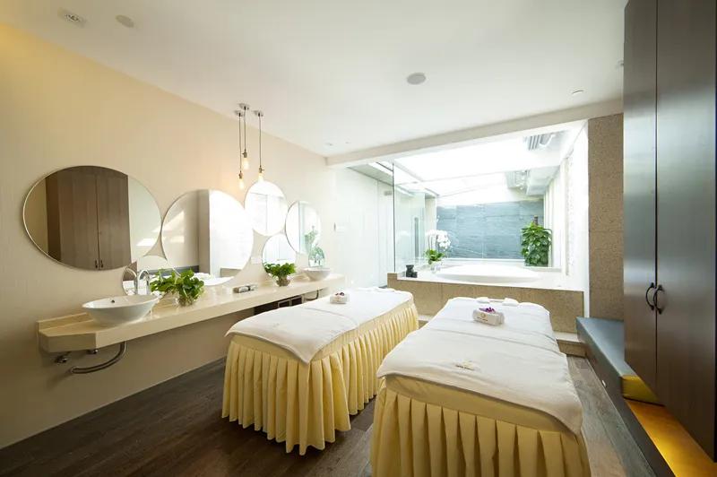 鏋佽嚧濂㈠崕spa,榄旈兘韬綋spa