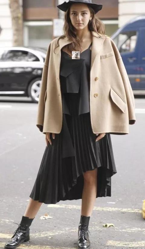 打造时尚潮流鞋,轻松打造复古范的休闲穿搭