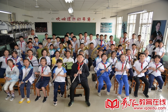 即墨长江路小学好不好,即墨长江路小学和德馨小学对比