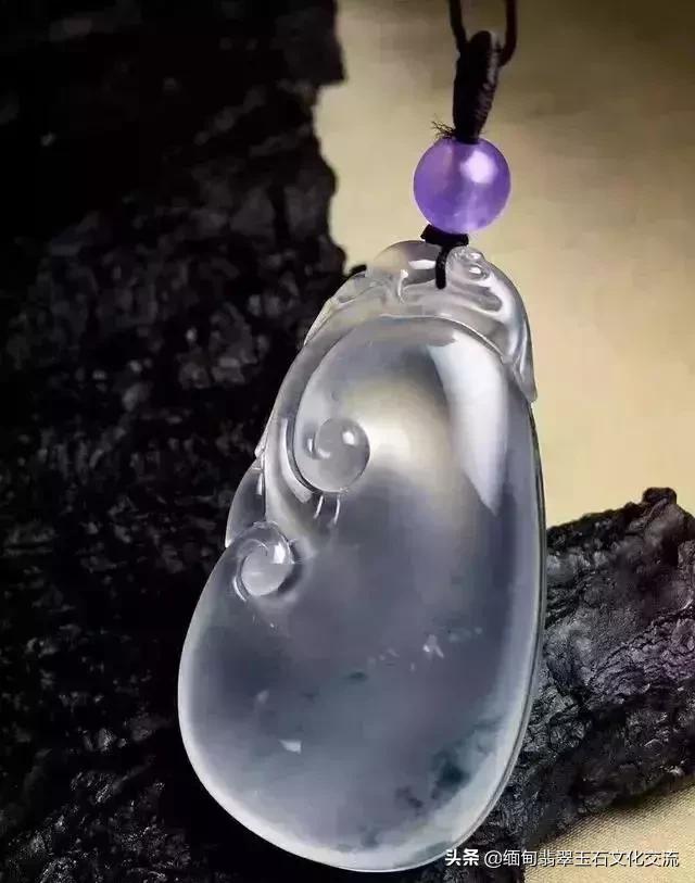 翡翠最简单的保养方法是用水泡吗,翡翠保养方法分享如何保养翡翠