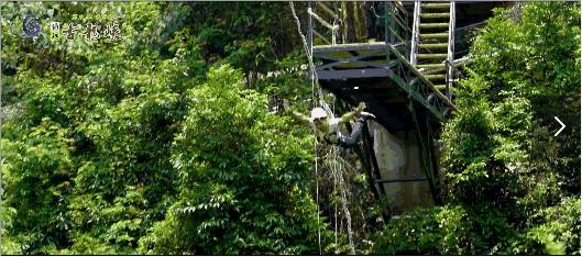 网红玻璃桥悬崖秋千,网红旅游打卡玻璃滑道