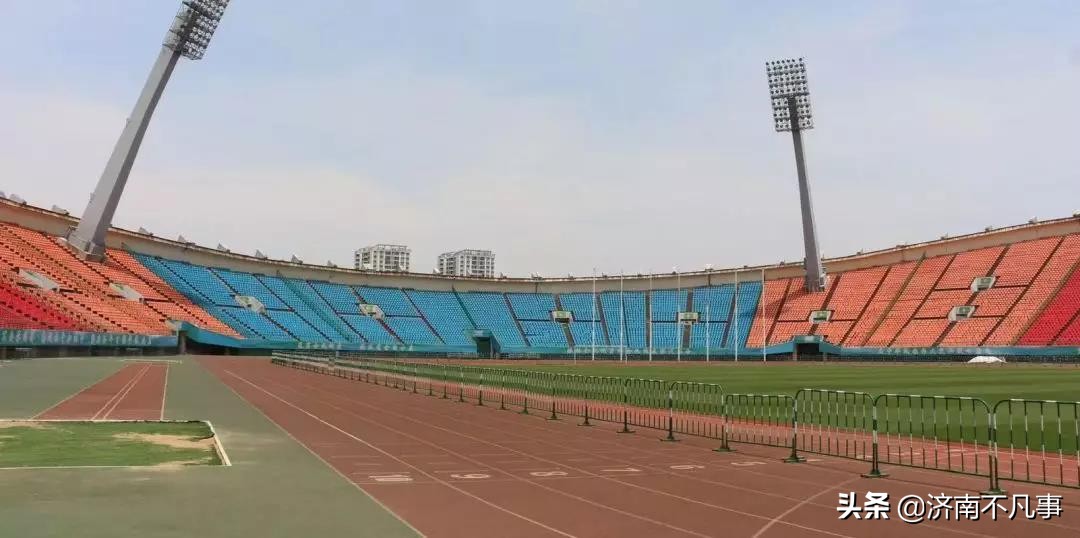 济南奥体体育场改造的什么,济南奥体怎么改成足球场