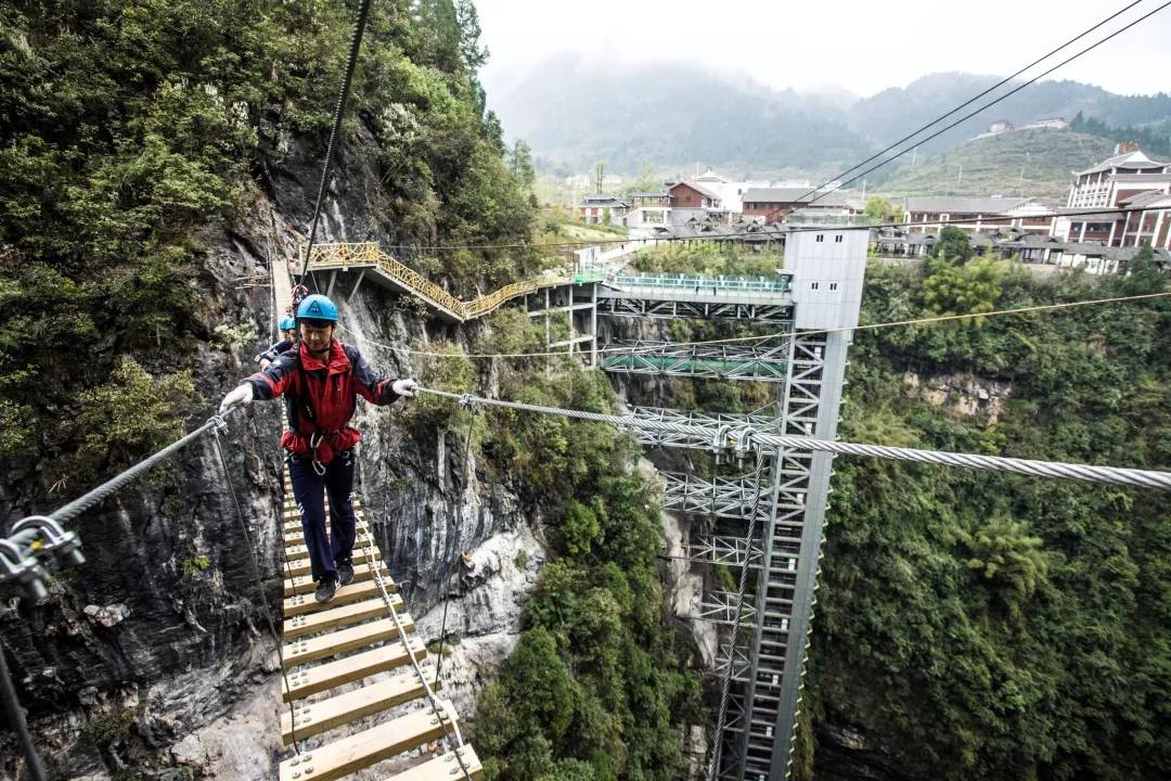 阿依河团购门票,阿依河门票优惠是要线下买票吗