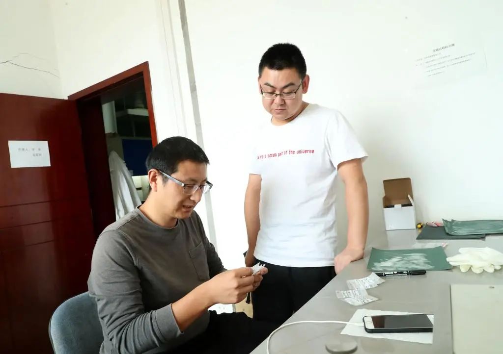 这名交大人，和压电陶瓷“较劲”了15年……