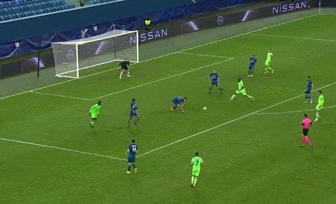 欧冠1-1，拉齐奥苦战俄罗斯劲旅！32岁福将扳平，教练都急了