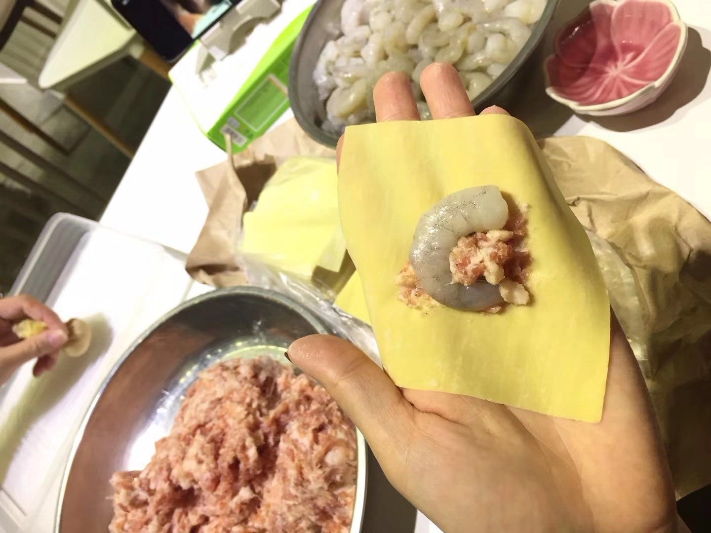 广东云吞面的做法，学会3个重点步骤，云吞面鲜香弹牙又好吃