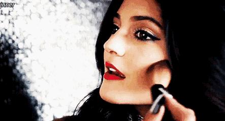 显白腮红口红搭配什么粉底,化妆小白适合什么口红