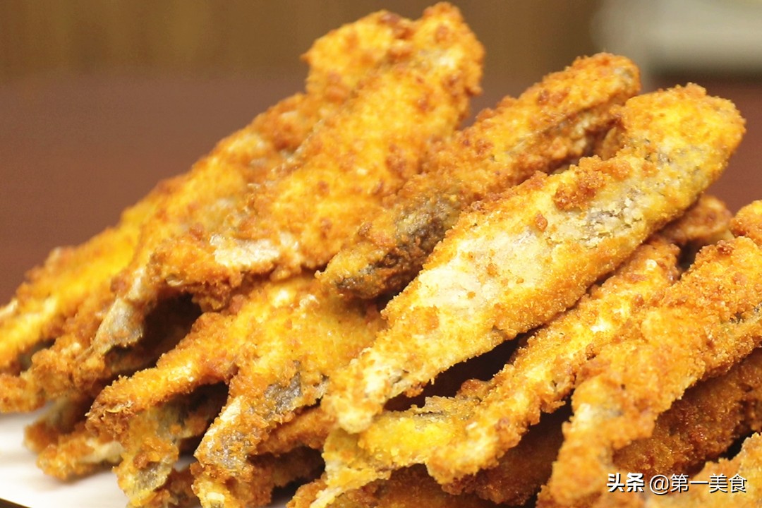 炸小焦鱼用什么粉,炸小河鱼是用面粉还是淀粉