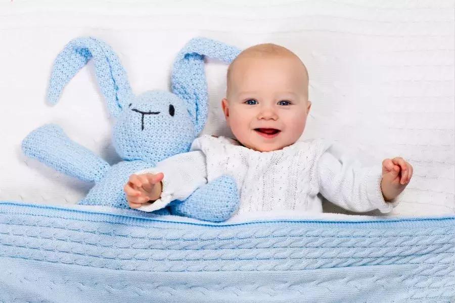 婴儿冬天长痱子怎么办教你除根,冬天宝宝会起热痱子吗