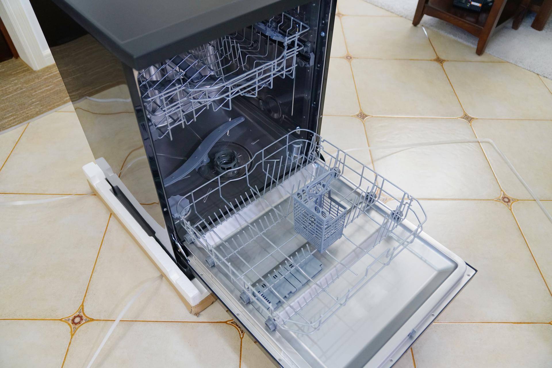 海尔洗碗机cn13,海尔553多少钱买合适