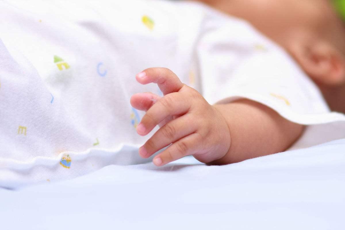 新生女宝竟然来月经？宝宝*处私**护理家长一定要重视！