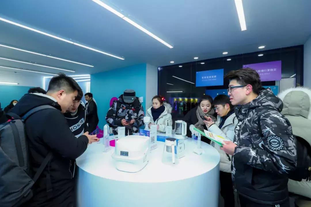 2018花粉年会亮点,各地花粉齐聚华为发布会