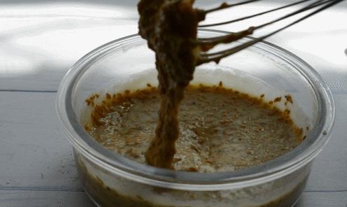 宝宝饭量小，运动量大，两餐之间的加餐也是很有必要的