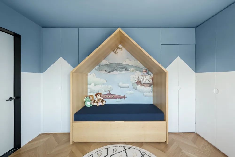 上档次跃层别墅,极简的跃层别墅