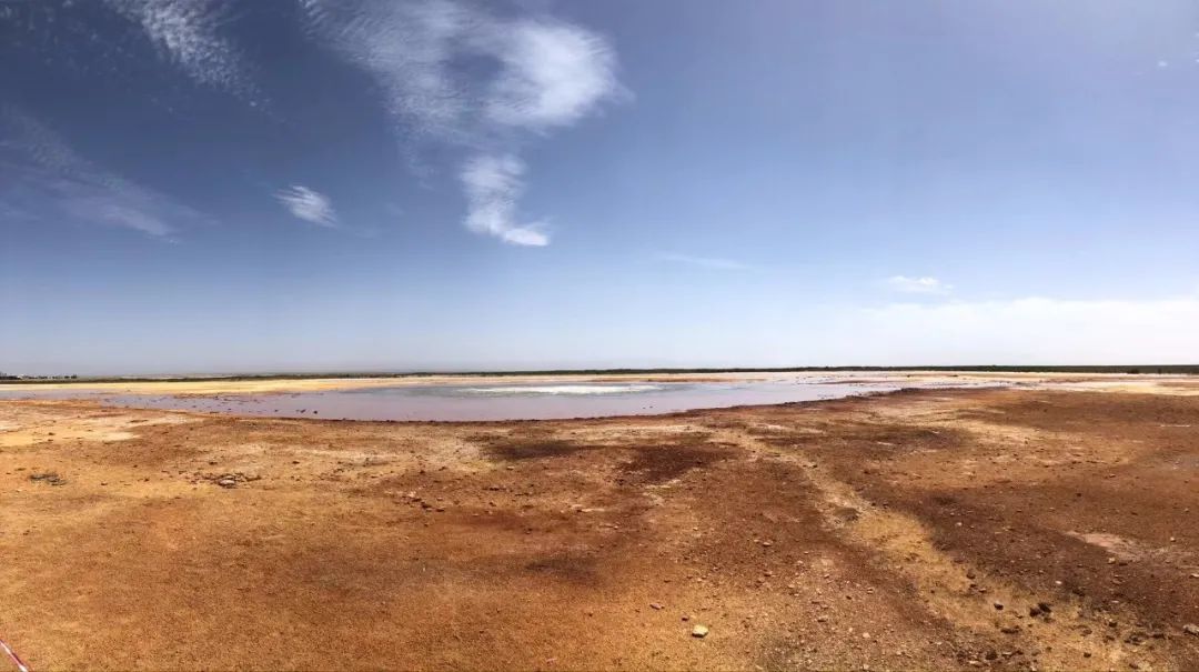 茫崖艾肯泉夏季游攻略,青甘大环线艾肯泉