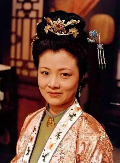 红楼梦尤氏人物分析,红楼梦尤氏装病原因