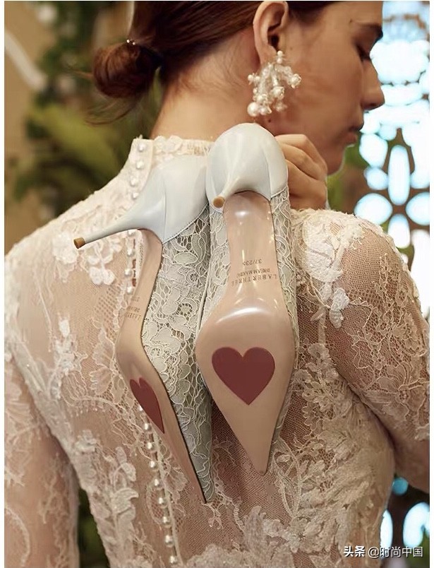 太好看了吧！！！小编精选5款天仙婚鞋，Angelababy、刘诗诗都爱它！