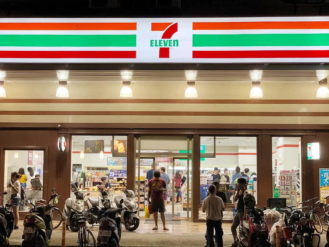 台北现在和大陆几线城市差不多,台湾人眼中的台北市