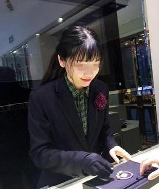 涓婃捣瑁搁捇璋冨寘浜嬩欢,涓婃捣瑁搁捇璋冨寘浜嬩欢涓嬮泦