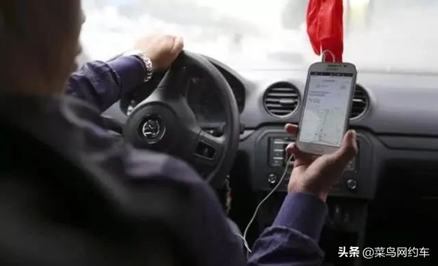 疫情致滴滴司机迎来两难选择，退车亏损好几万，死撑月供又还不起