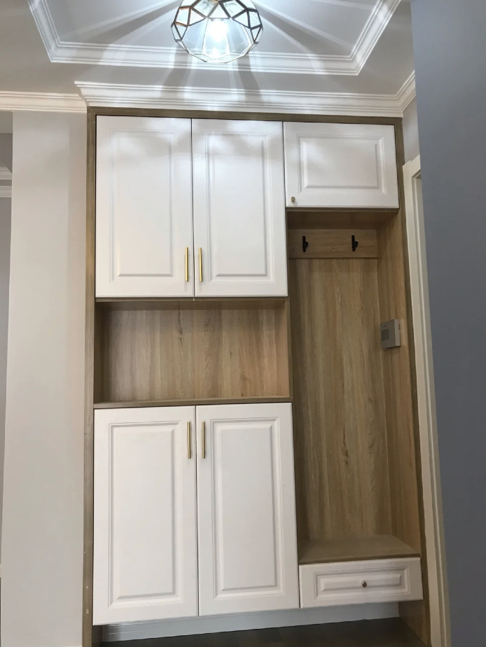 家里杂物太多怎样收纳储物柜,楼梯柜储物柜大方整洁