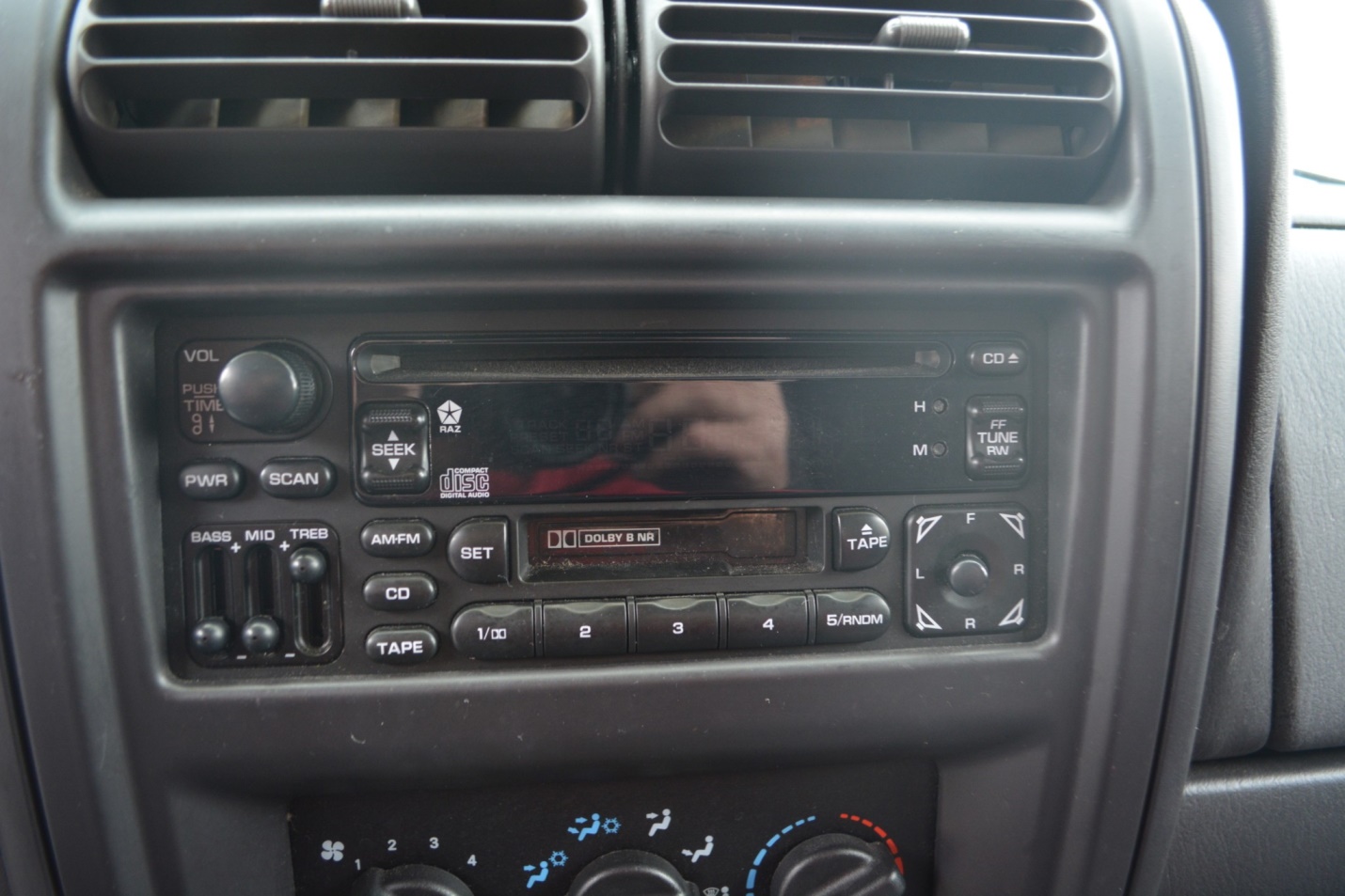 最后一代大切诺基3.6,最后一代切诺基2700