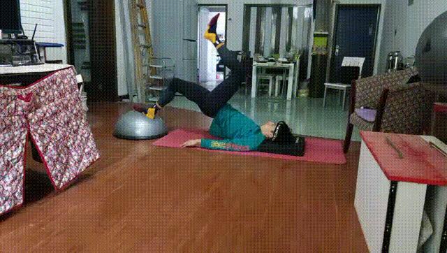 篮球课怎样结合球练习下肢,如何练习下肢力量篮球