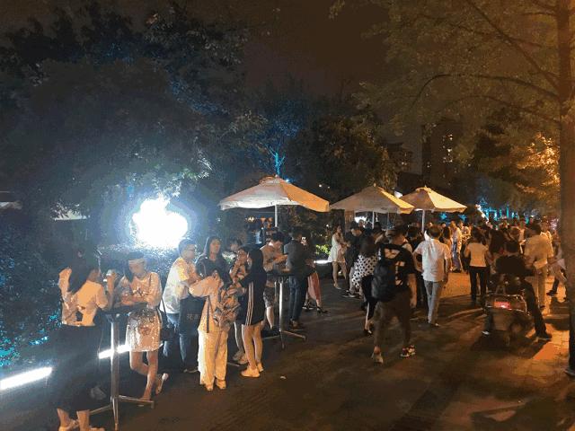 南宁夜景网红打卡鸡尾酒酒吧,超燃酒吧南宁