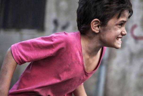 全班47名学生，45人被打：不怕没教养的孩子，就怕没教养的父母