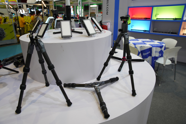 PI2020|稳定与灯光的魅力国产脚架品牌曼比利参展PI