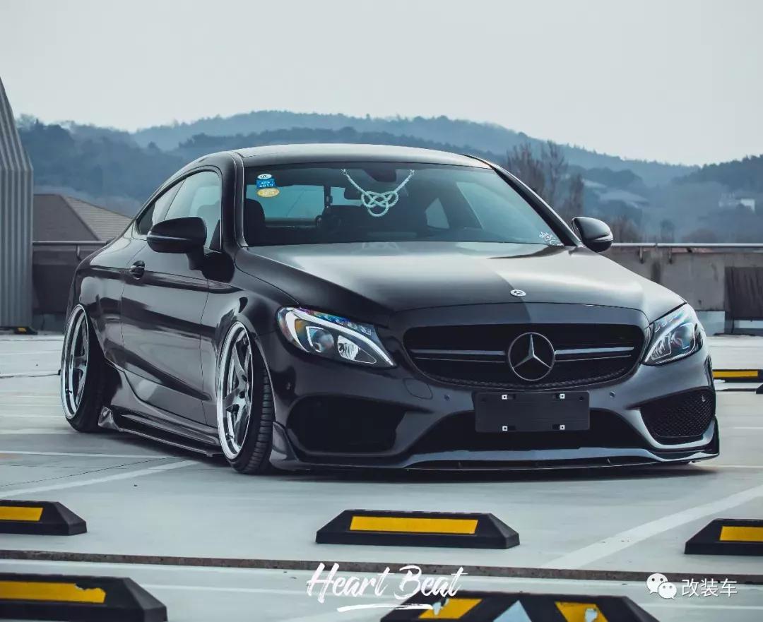 放弃了激情小钢炮高6R，购入奔驰C200做回安静的*男美**子！