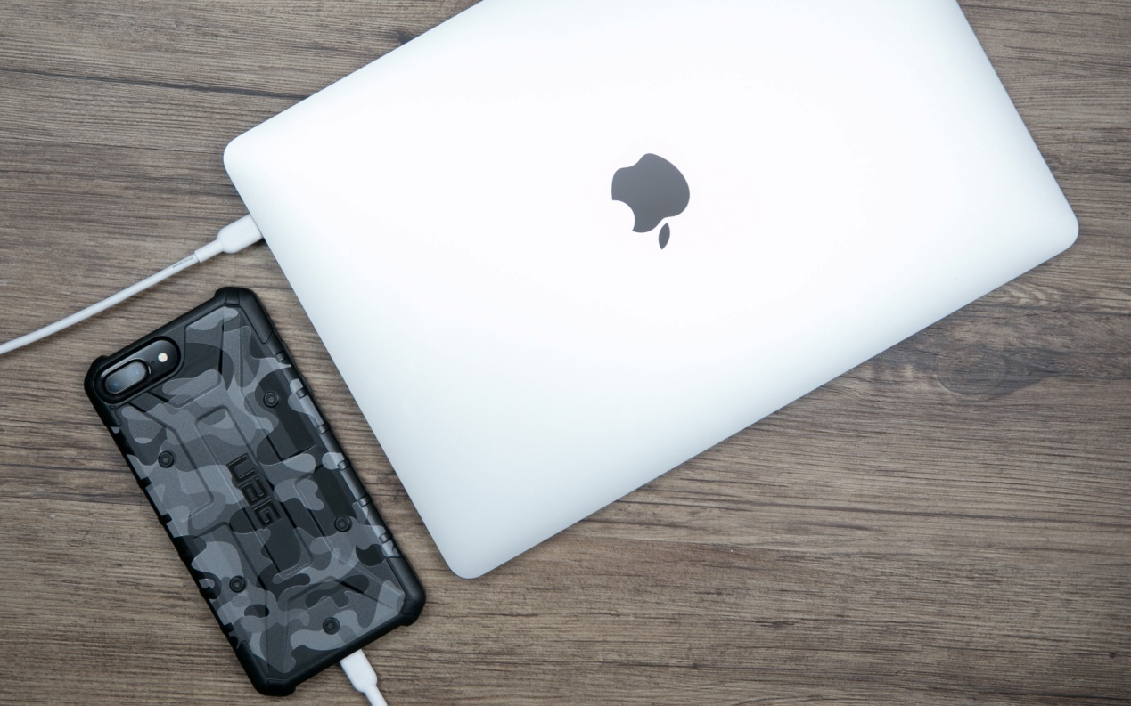 anker30w充电器对比苹果18w充电器,anker20w和苹果原装快充