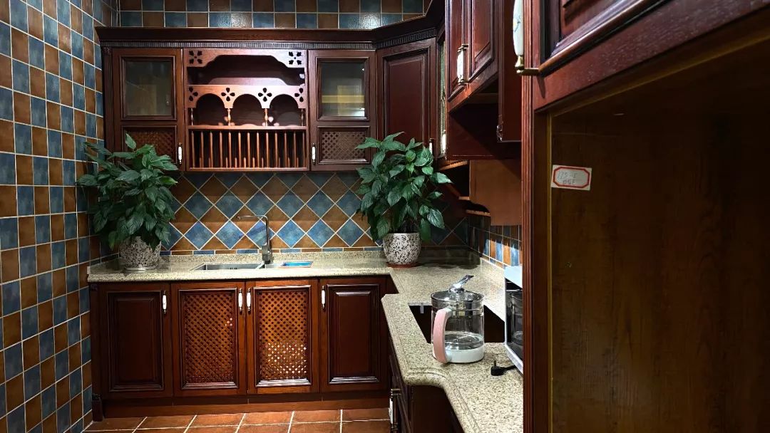 厨房有必要装好的橱柜吗,不会选厨房水槽