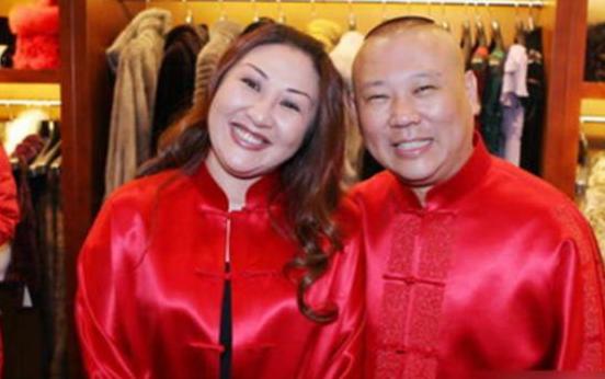 曹云金离开时郭德纲发生了什么事,曹云金拜师郭德纲下跪了吗