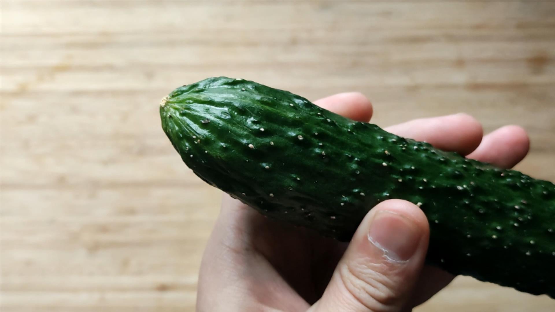 黄瓜打没打药,黄瓜打激素位置图解