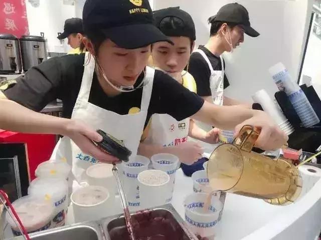 现在奶茶品牌情况,今年奶茶市场怎么了