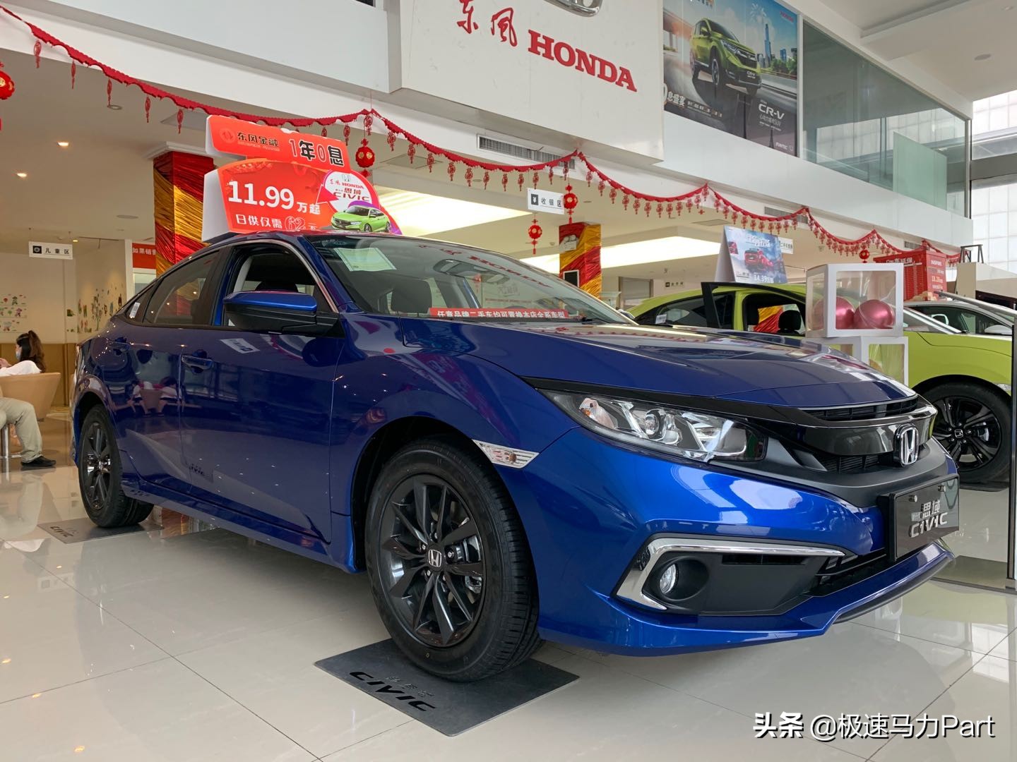 买本田思域十大忠告07年的思域,十一代本田思域和十代半思域对比