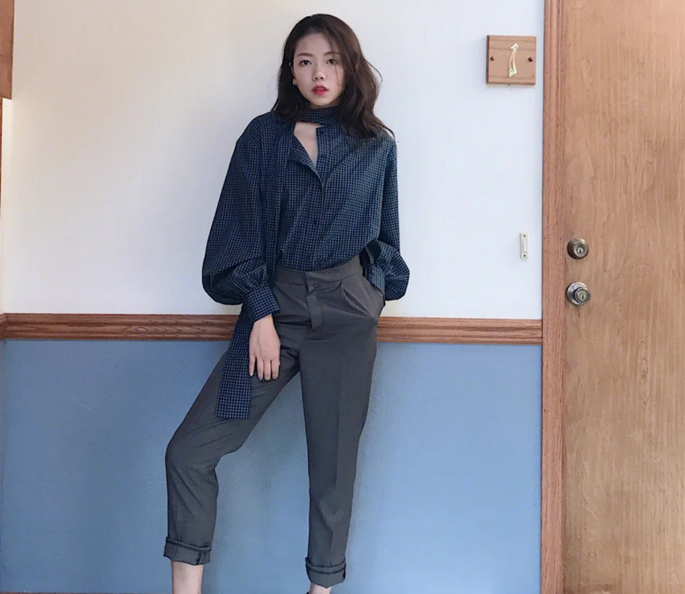 平胸的女孩是怎样的,平胸女人有气质