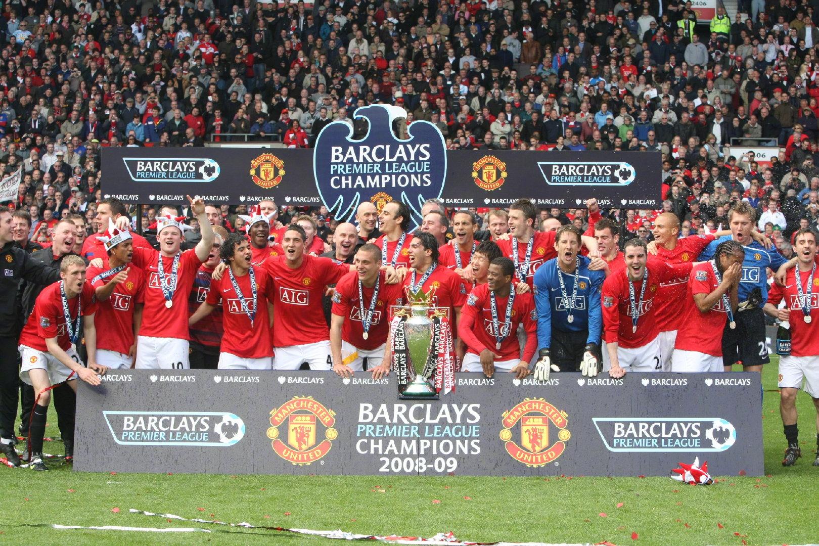 红魔曼联7号变迁,红魔7号传奇与魔咒