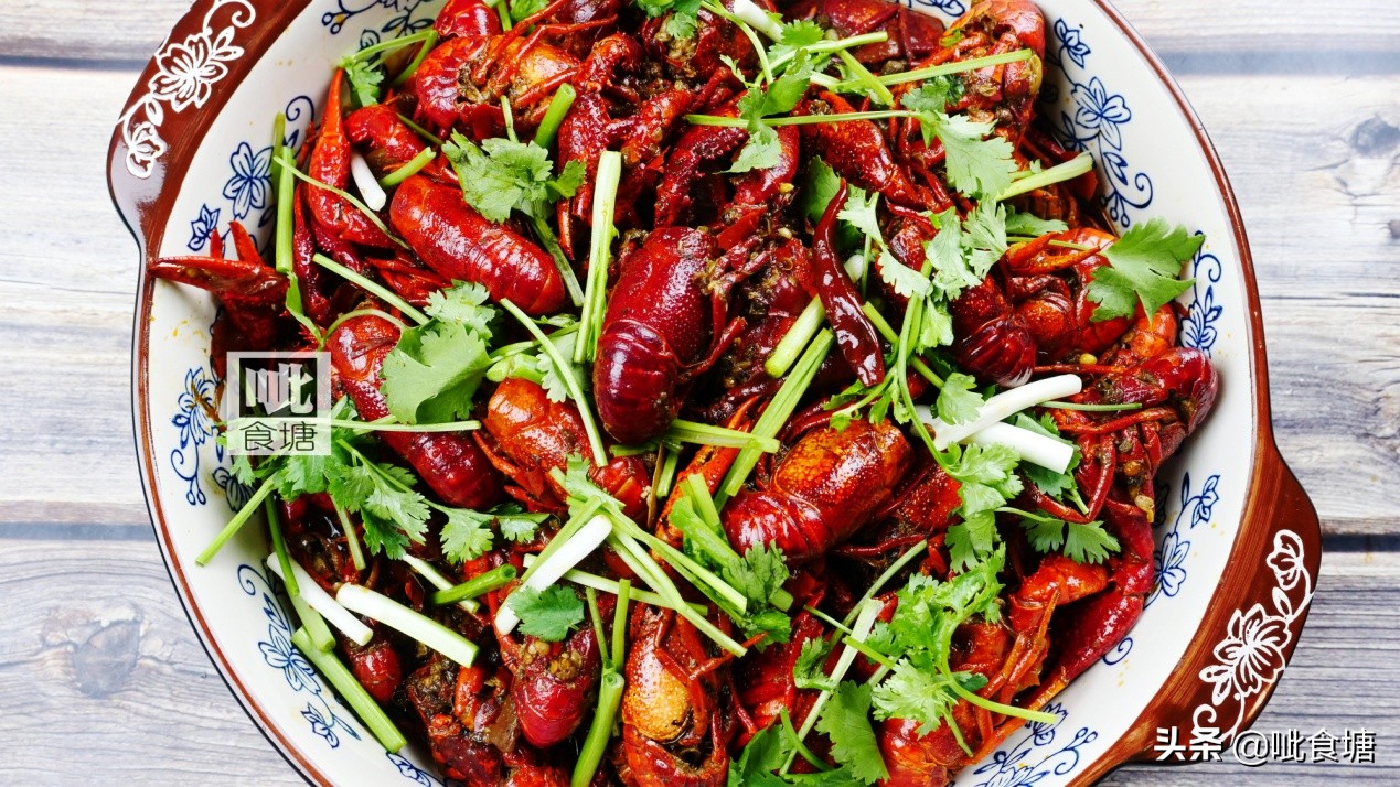 自家秘制麻辣鲜香小龙虾还可以吧,怎么做低成本麻辣小龙虾