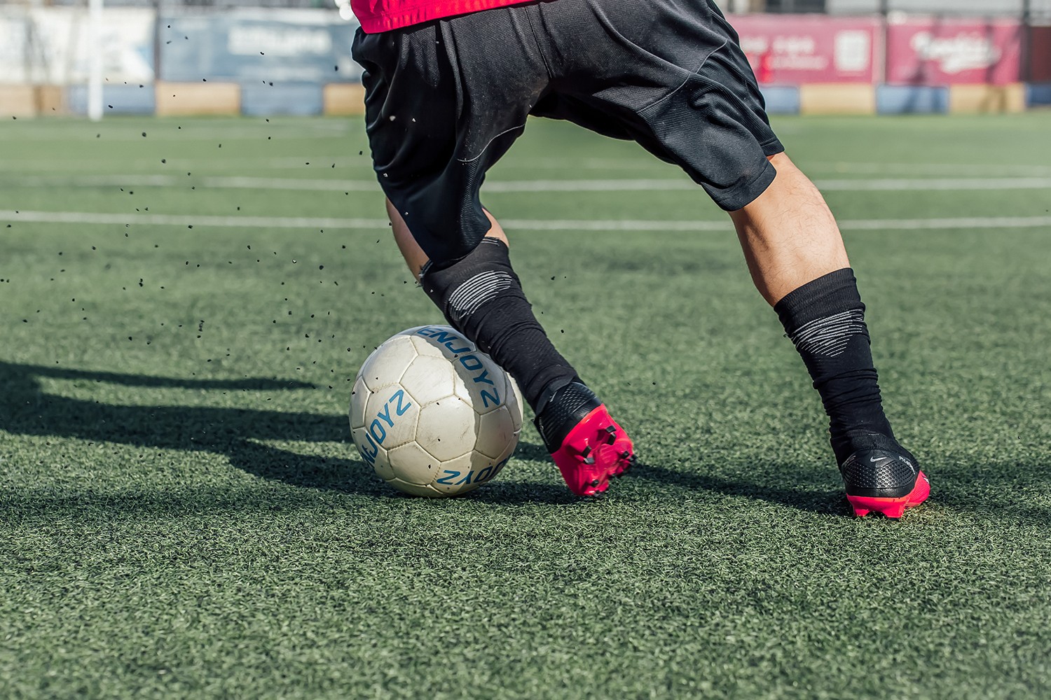 耐克phantomluna2测评,耐克phantomvsn2足球鞋