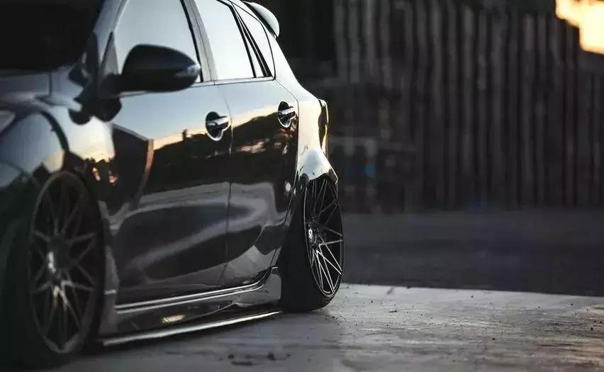 改装马自达星骋两厢2.0,马自达星骋改装气动低趴