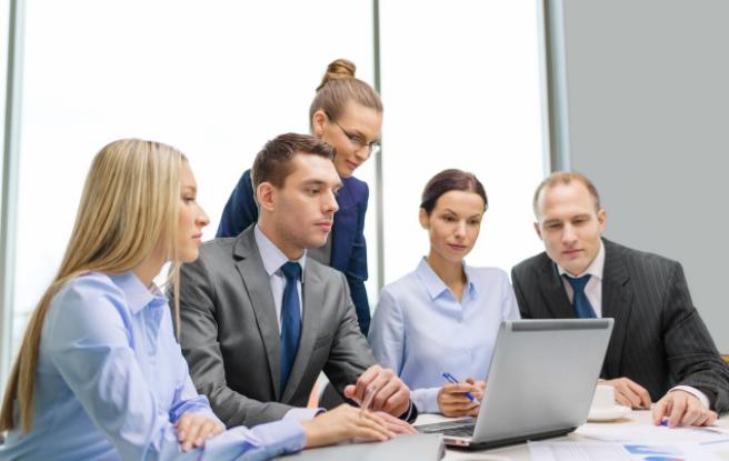 微商实战引流和裂变技巧是什么,微商新零售系统加速团队裂变