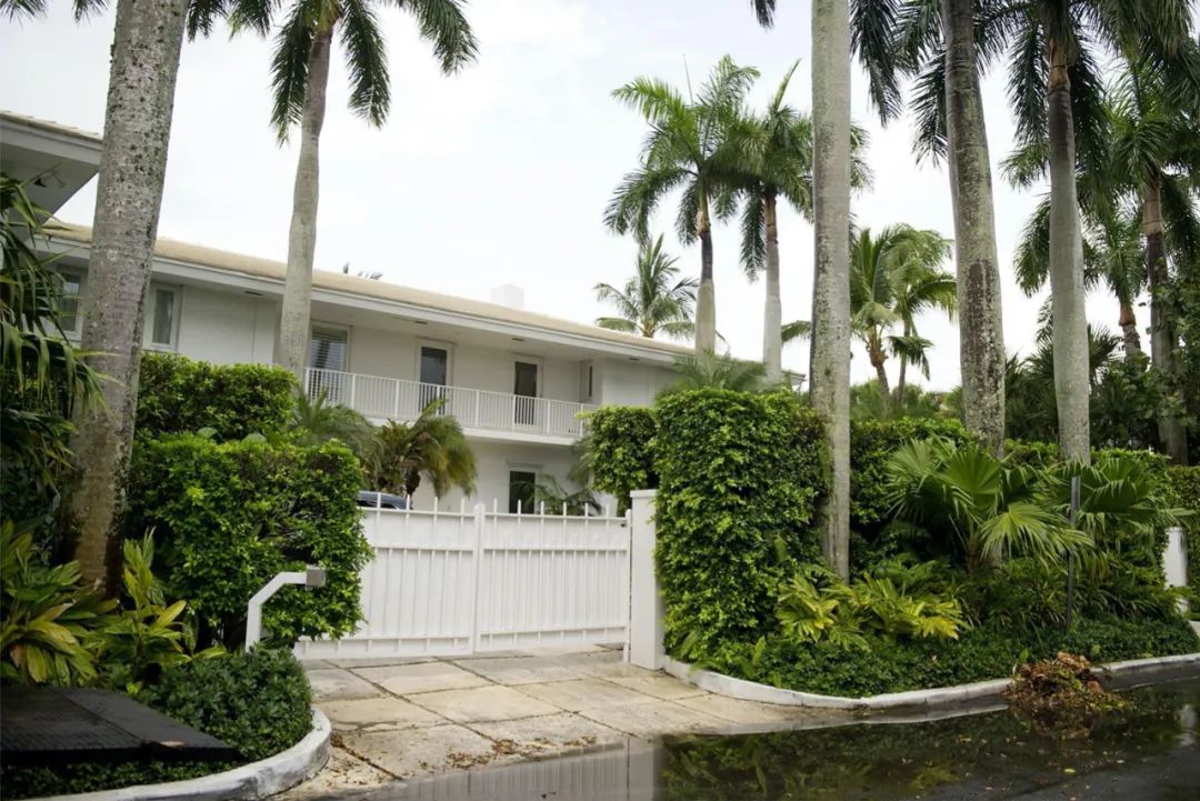 爱泼斯坦的纪录片,终于曝光