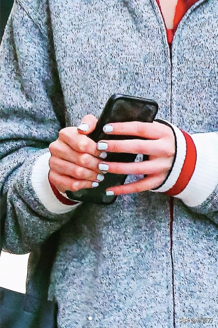 阿汤哥年轻长发,阿汤哥轻奢女装