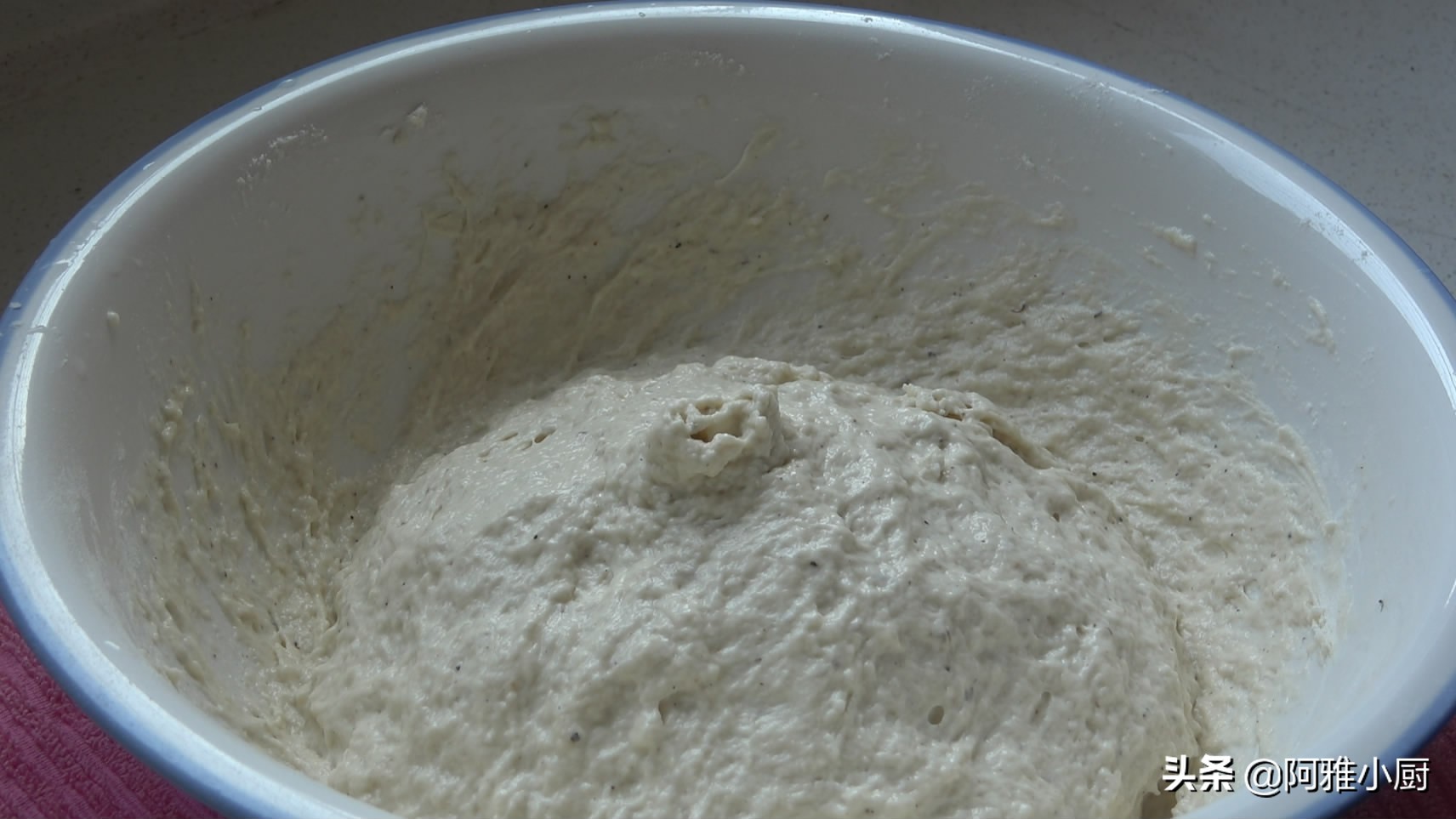 早餐别出去买了教你鸡蛋饼新做法,早餐别出去买了试试这样做